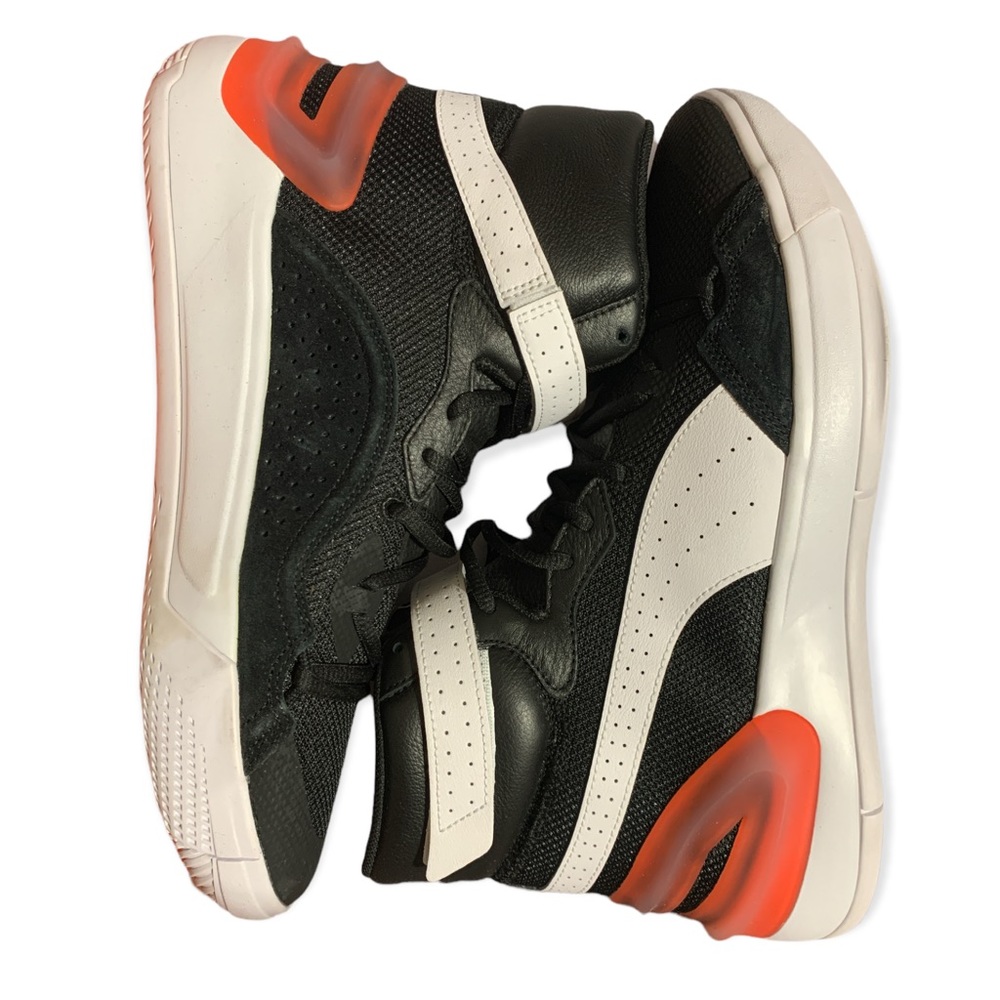 Puma 194042-04 Baksetball Shoes size 10.5